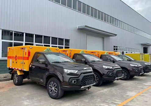 于洪爆破器材运输车-保障安全与效率的关键